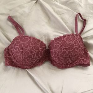 Victoria Secrets date push-up bra